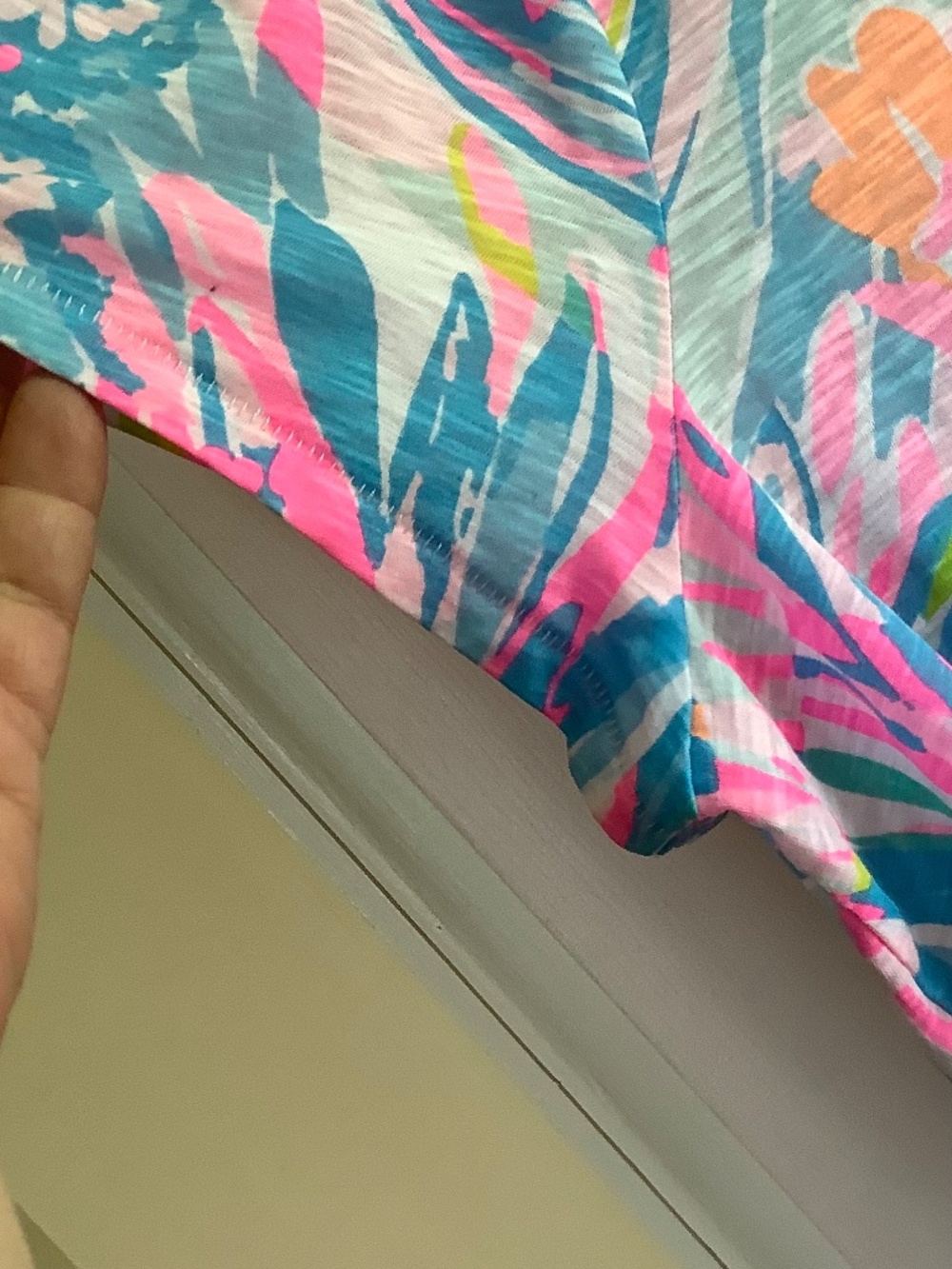LILLY PULITZER Etta V-Neck Top Carnival Coral SZ XXL - Picture 4 of 12